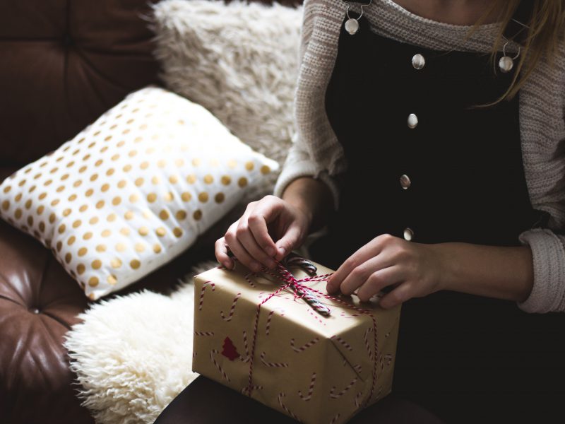 5 Holiday Gifts To Really Show Your Loved Ones You Care